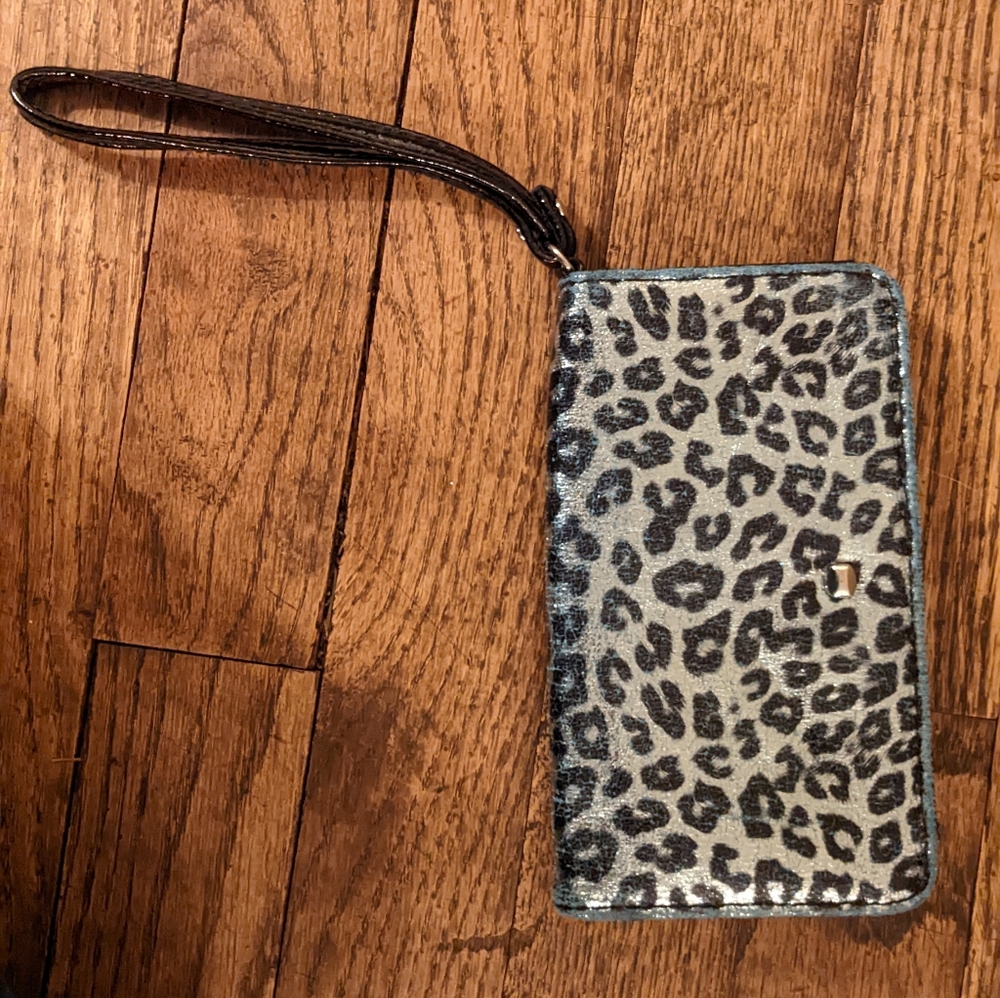 Blue Cheetah Wristlet with Card Slots